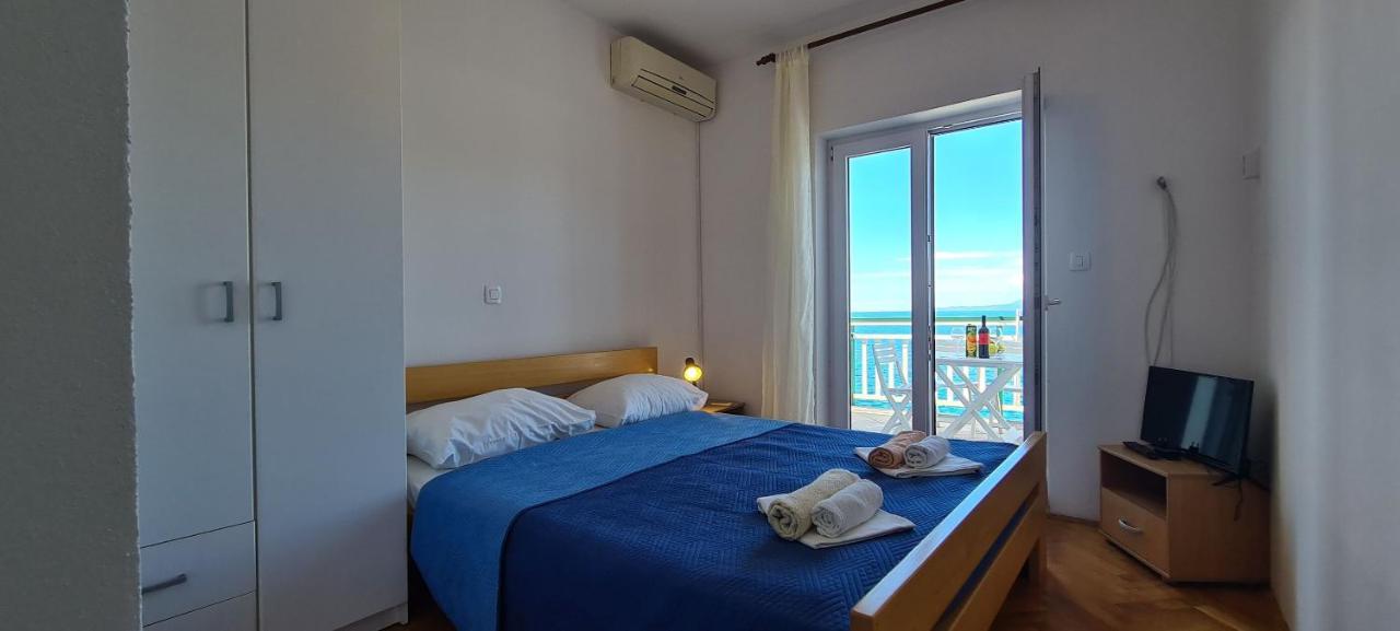 Apartments Ana I Ante Милна Екстериор снимка