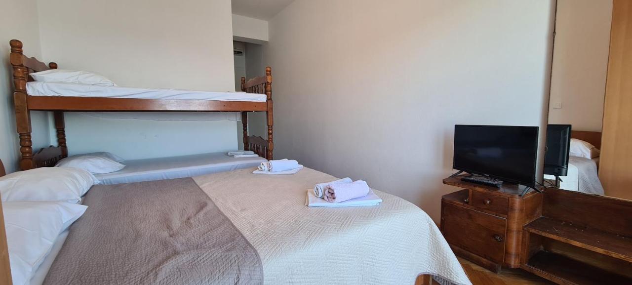 Apartments Ana I Ante Милна Екстериор снимка
