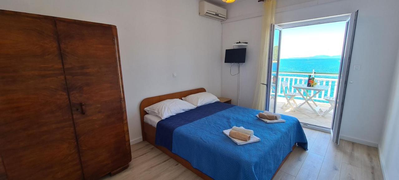 Apartments Ana I Ante Милна Екстериор снимка